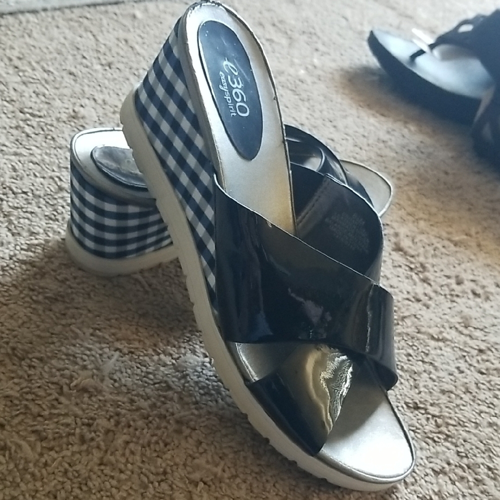 Easy Spirit Navy Blue Sandals with Criss-Cross Straps